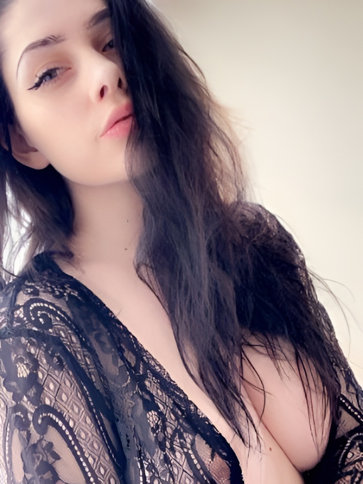 Лея привлекальеная девушка из Мелитополя цена от 2500 руб