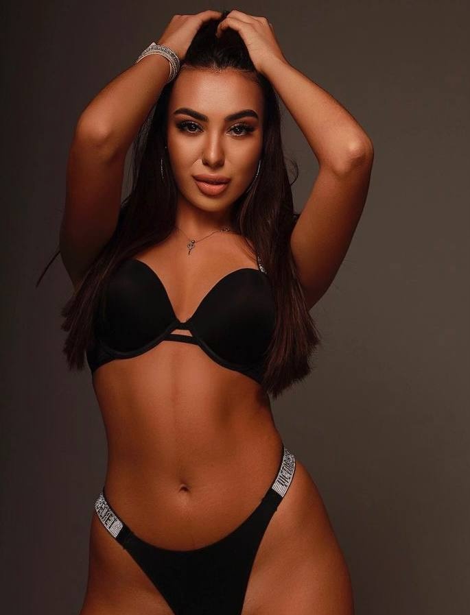 Индивидуалка 🎥 Дора, доступна для личного знакомства от 10000 руб