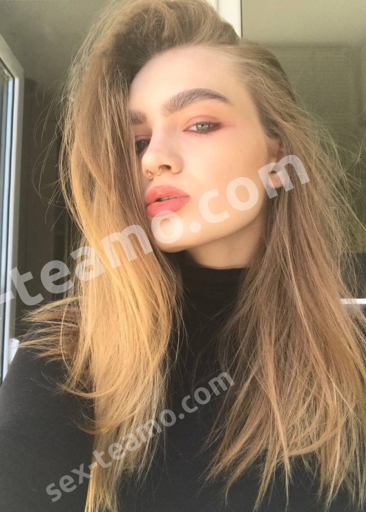 Лена привлекательная девушка из Мелитополя цена от 3000 руб