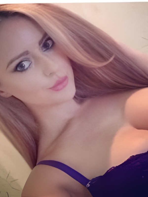 Юля привлекательная девушка из Мелитополя цена от 2500 руб