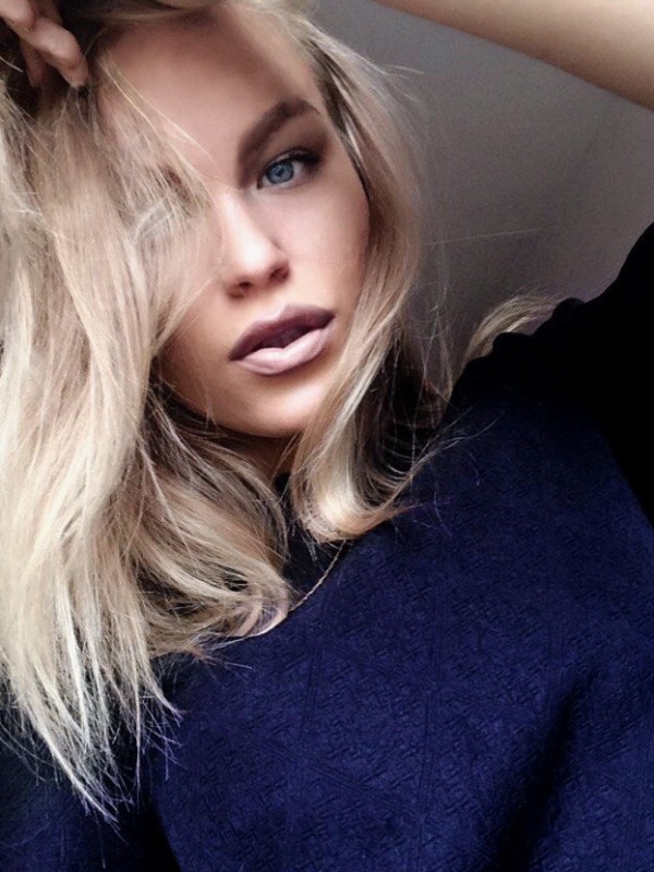 Яна привлекательная девушка из Мелитополя цена от 3500 руб