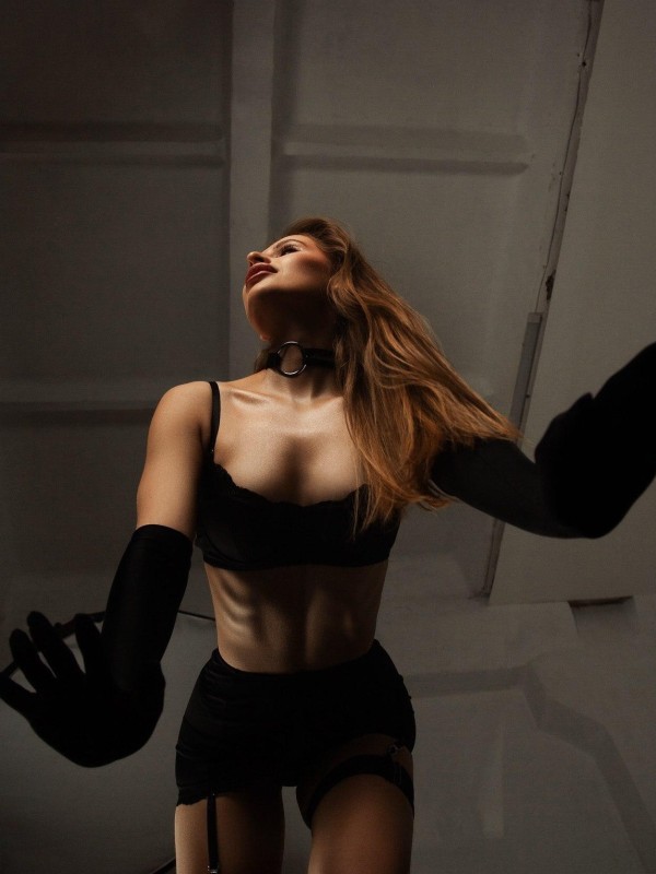 Молли привлекательная девушка из Мелитополя цена от 6000 руб